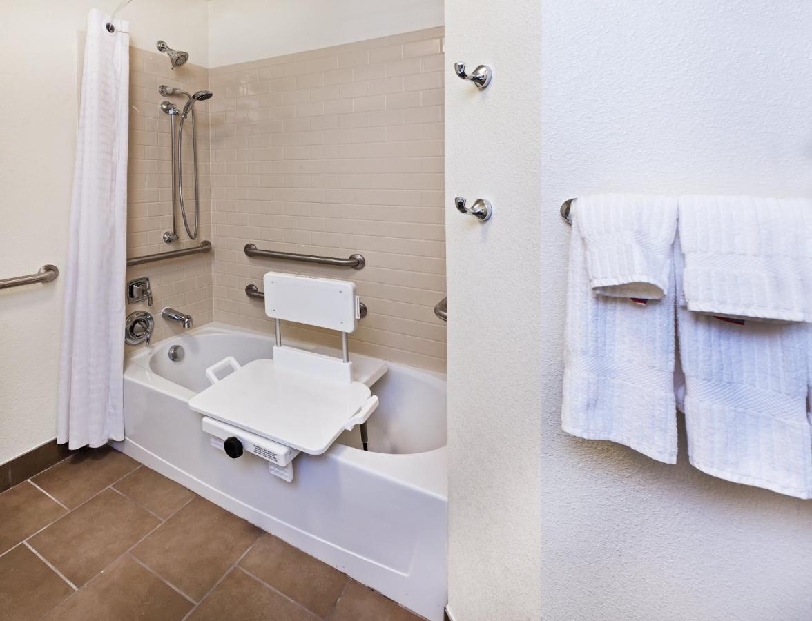 Candlewood Suites San Angelo By Ihg Exterior photo